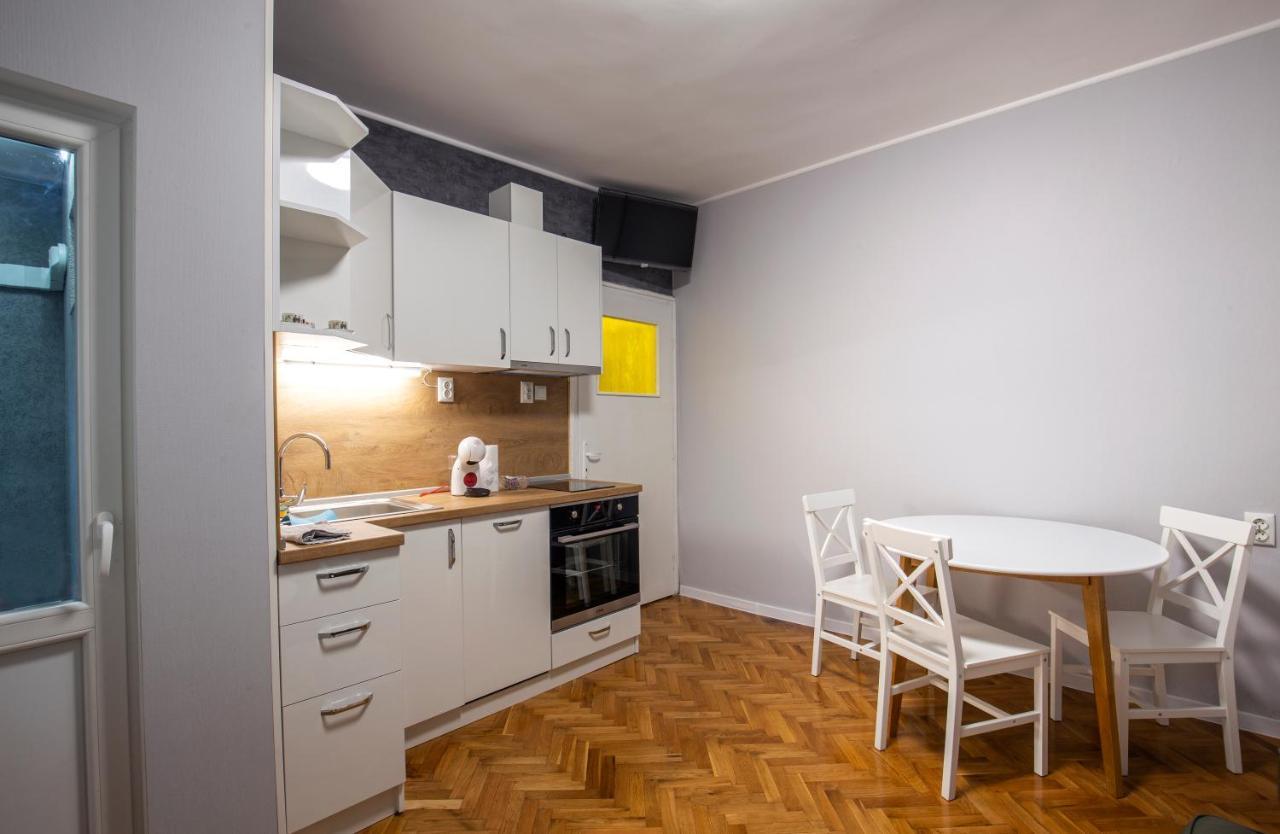 Apartment Little Vienna Ruse Exterior foto